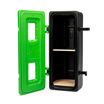 Safety box front loader toggle latch 700 x 320 x 255mm | Skápar og standar fyrir slökkvitæki